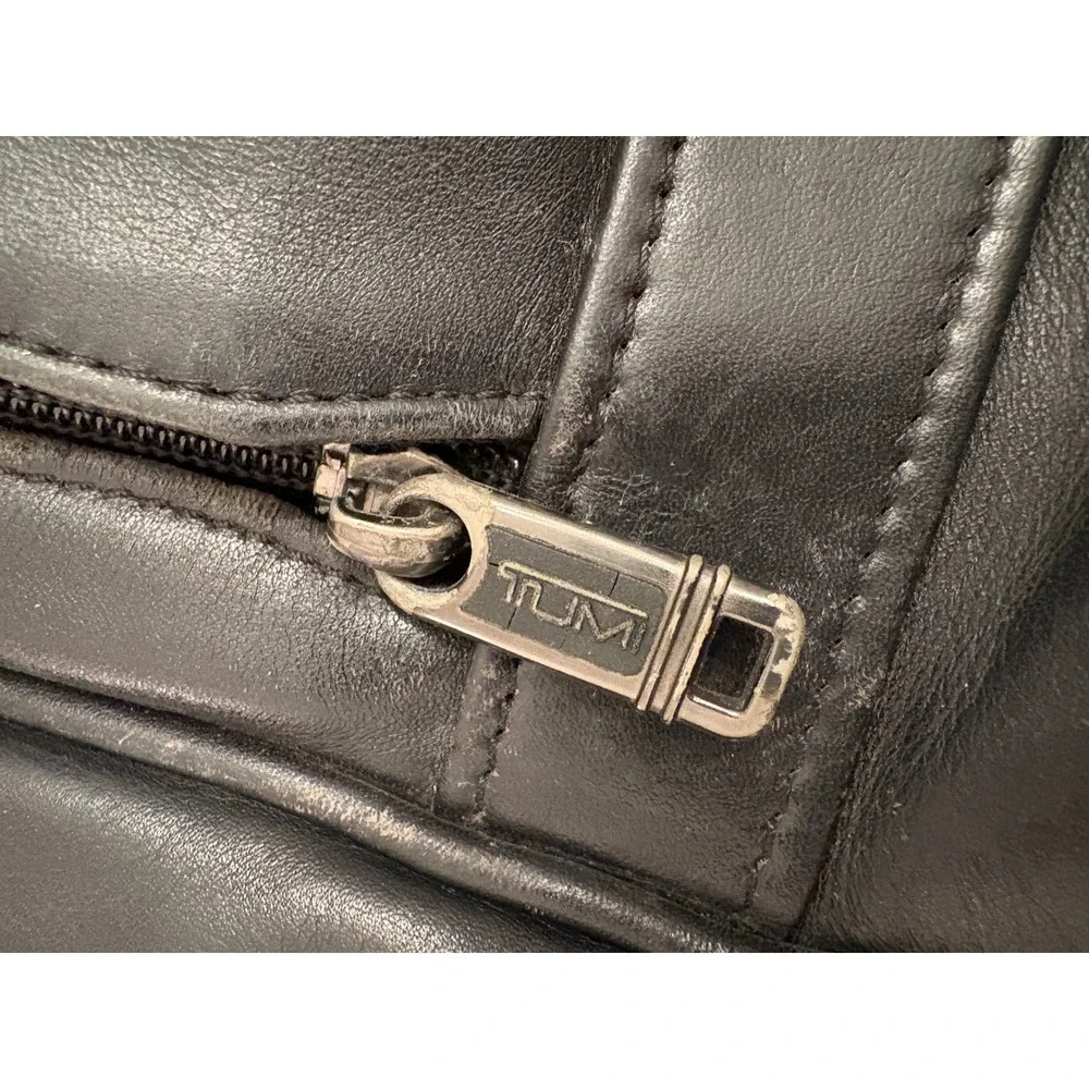 Tumi 92182D4 Black Leather 15